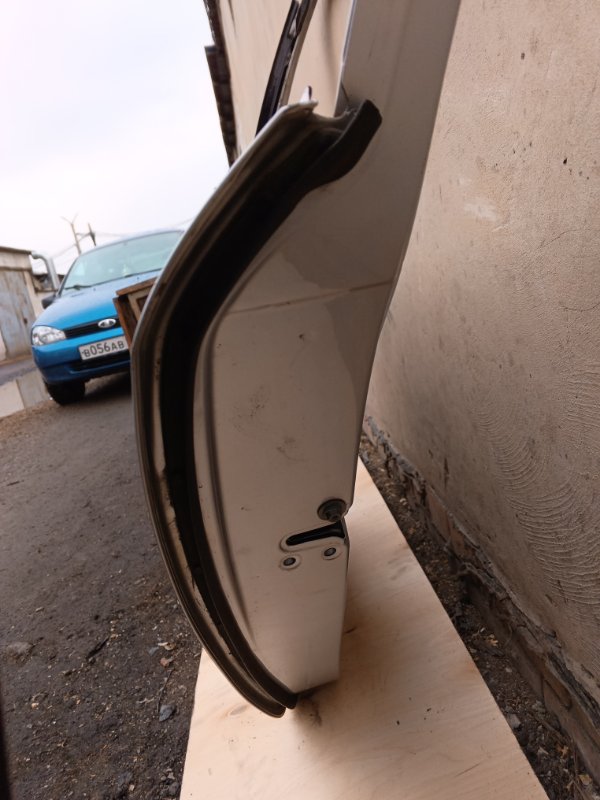 Дверь Renault Laguna 2008