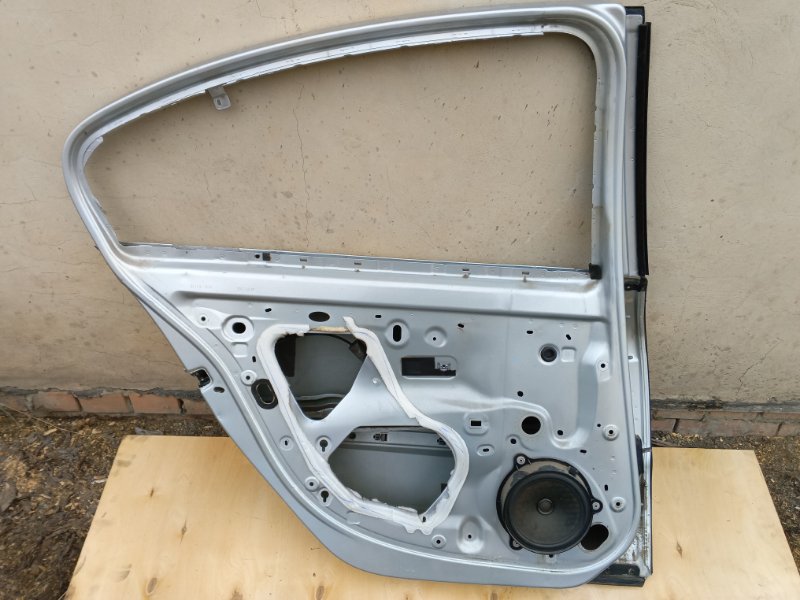 Дверь Renault Laguna 2008