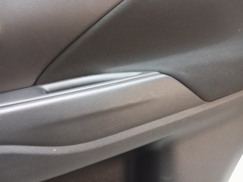 Обшивка двери Mitsubishi Outlander 2021 GF8W