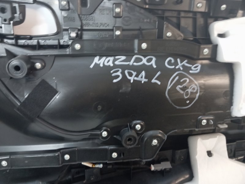 Обшивка двери Mazda CX-9 TC