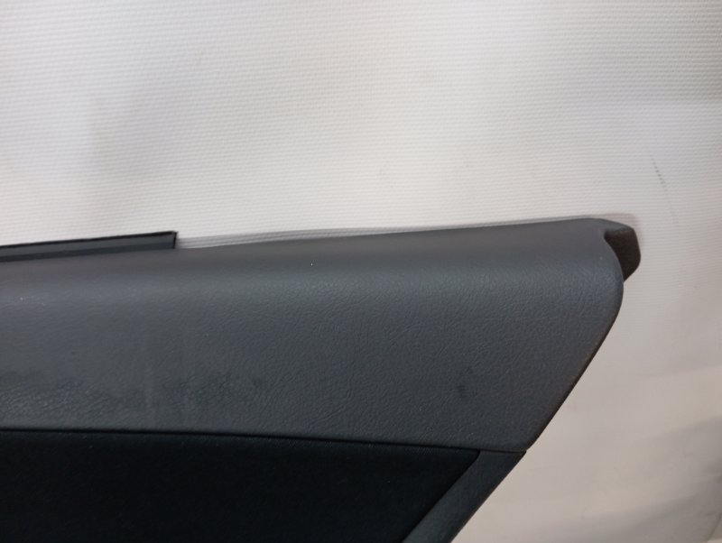 Обшивка двери Toyota Corolla 2008 ZRE152R