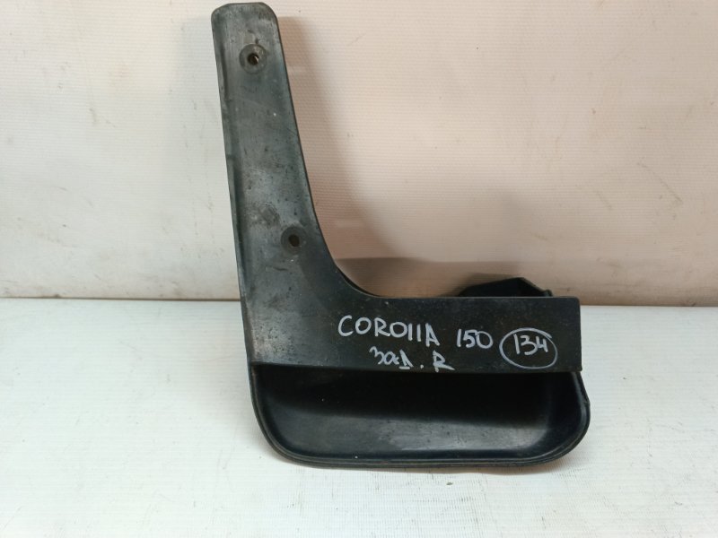 Брызговик Toyota Corolla 2008