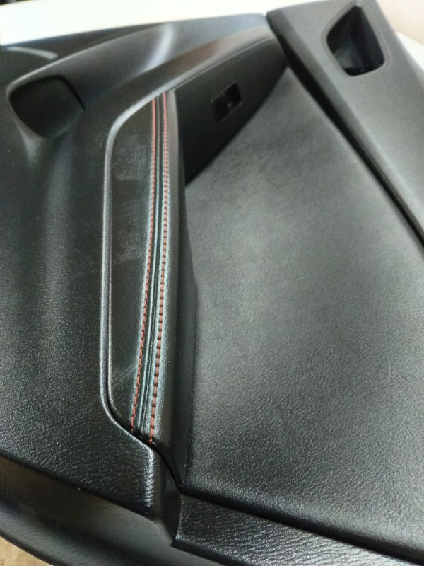 Обшивка двери Mazda Mazda 3 2015 BM