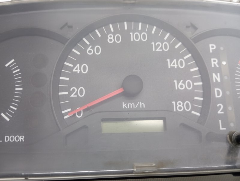 Панель приборов Toyota Corolla Fielder 2001