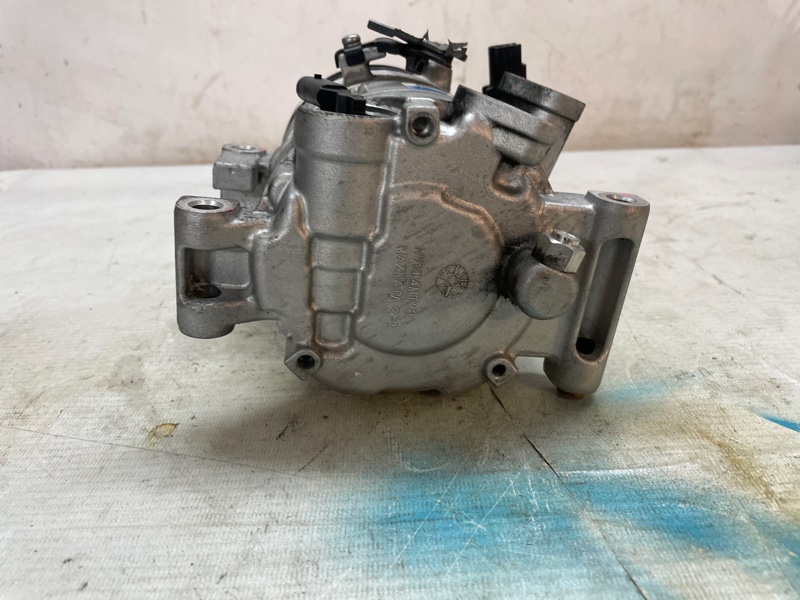 Компрессор кондиционера Mazda CX-30 2020
