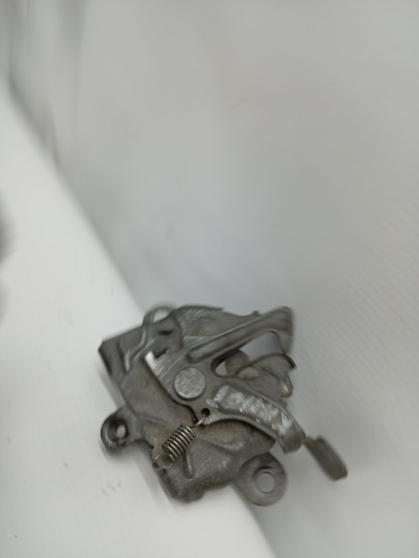 Замок капота Toyota Corolla Fielder 2001