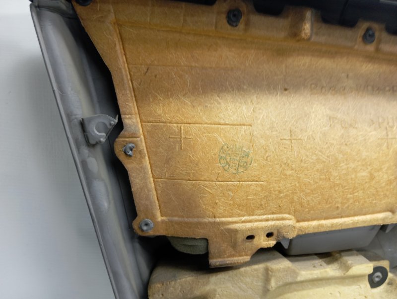 Обшивка двери Toyota Corolla Fielder 2001