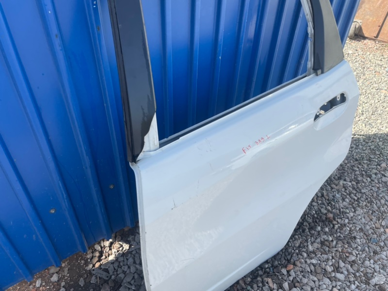 Дверь Honda Fit 2006-2014 CG6