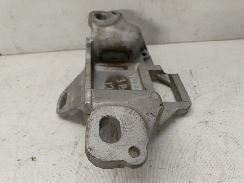 Кронштейн двигателя Mazda Mazda 3 2020 BP