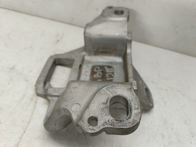 Кронштейн двигателя Mazda Mazda 3 2020 BP