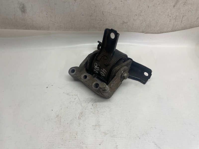 Подушка двигателя Mitsubishi Outlander 2005-2012
