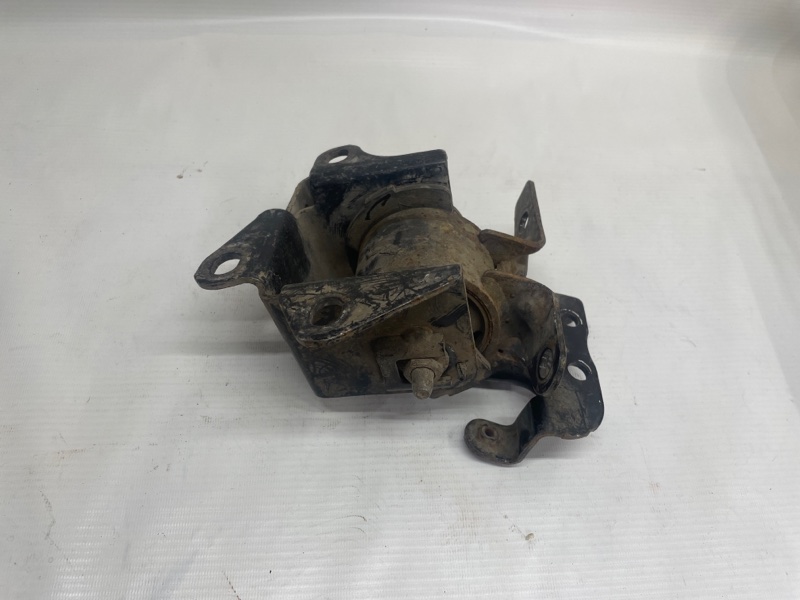 Подушка двигателя Mazda Familia 1998-2003 BJ
