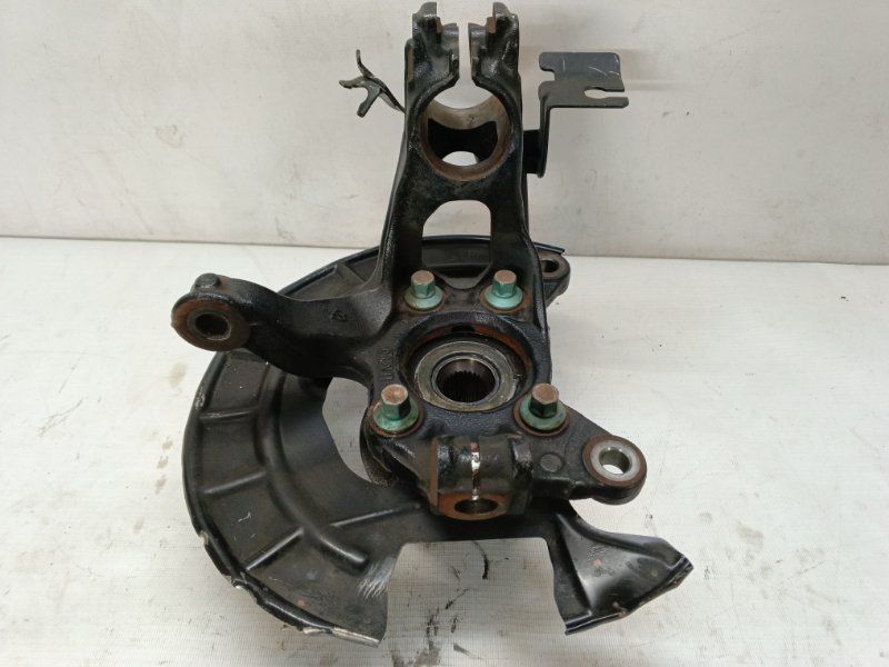 Кулак поворотный Mazda CX-30 2020