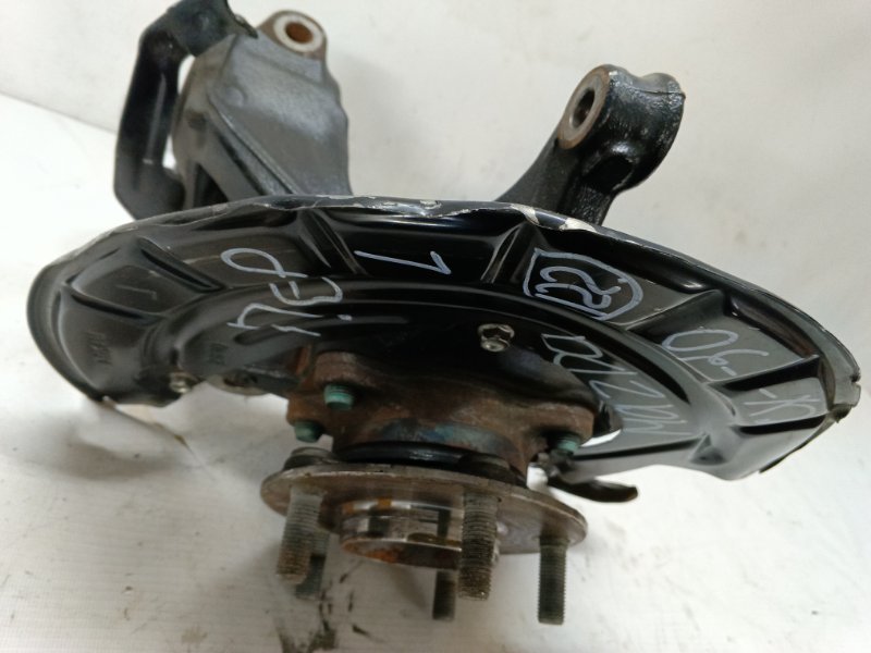 Кулак поворотный Mazda CX-30 2020