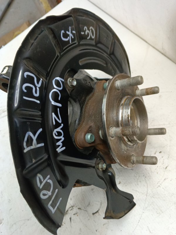 Кулак поворотный Mazda CX-30 2020