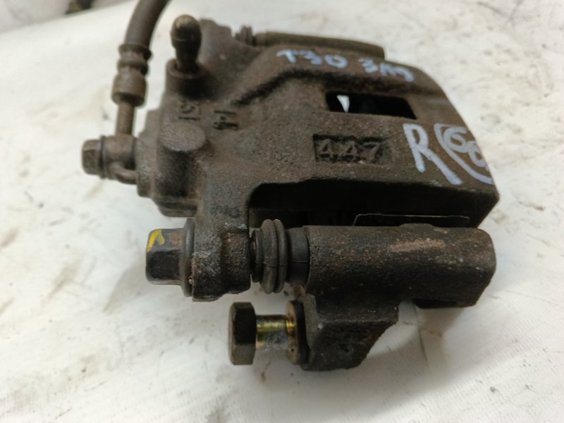 Суппорт Nissan X-Trail 2001-2007 NT30