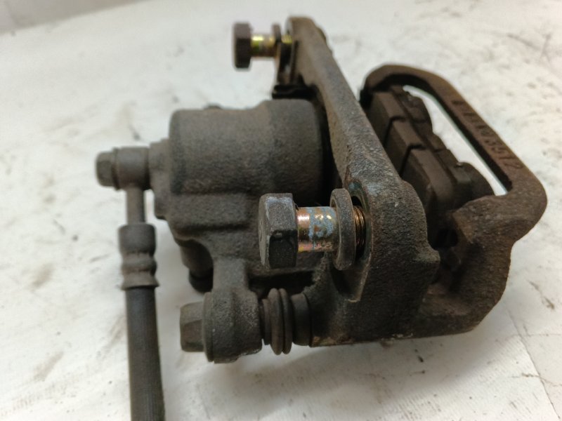 Суппорт Nissan X-Trail 2001-2007 NT30