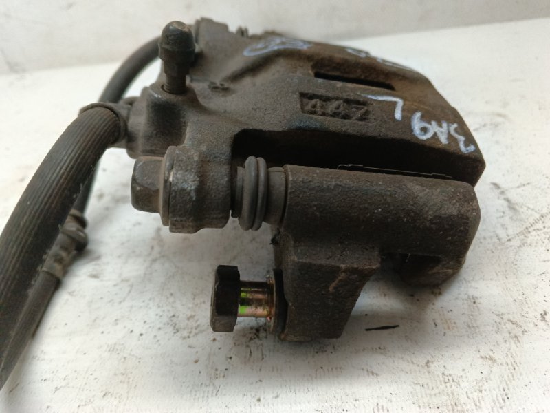 Суппорт Nissan X-Trail 2001-2007 NT30