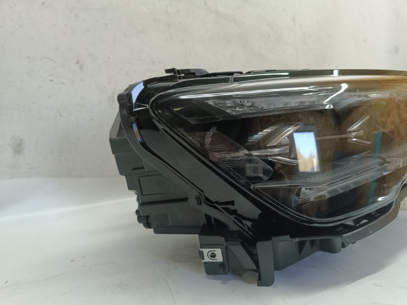 Фара Geely Monjaro 2023