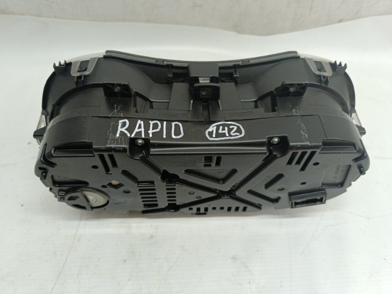 Панель приборов SKODA Rapid 2018