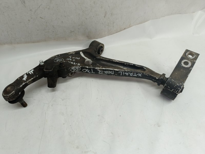Рычаг Nissan X-Trail 2001-2007 NT30