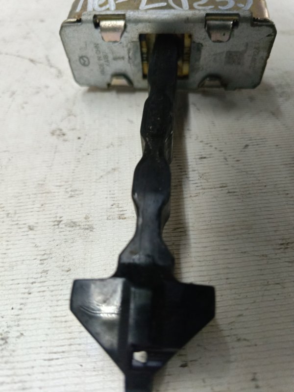 Ограничитель двери Mazda Mazda 3 2020 BP