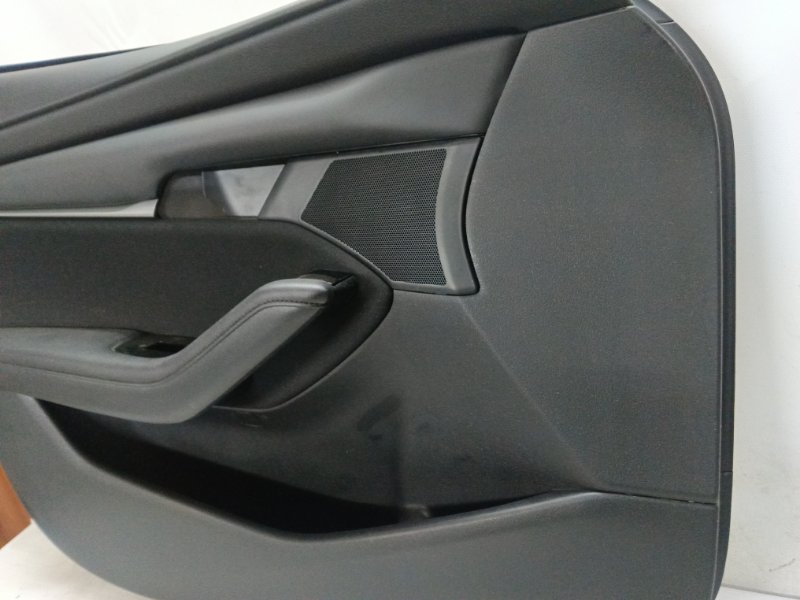 Обшивка двери Mazda Mazda 3 2020 BP