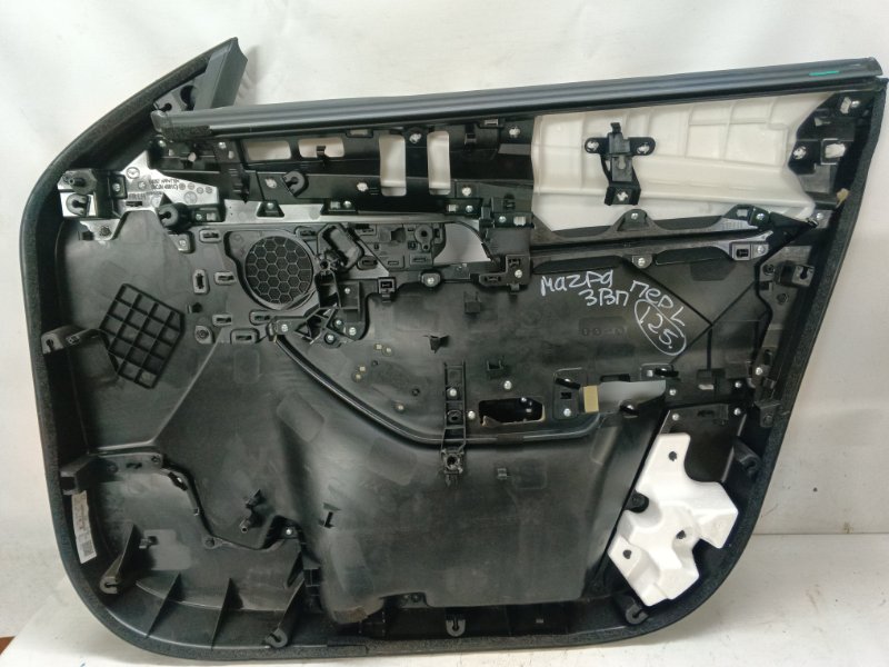 Обшивка двери Mazda Mazda 3 2020 BP