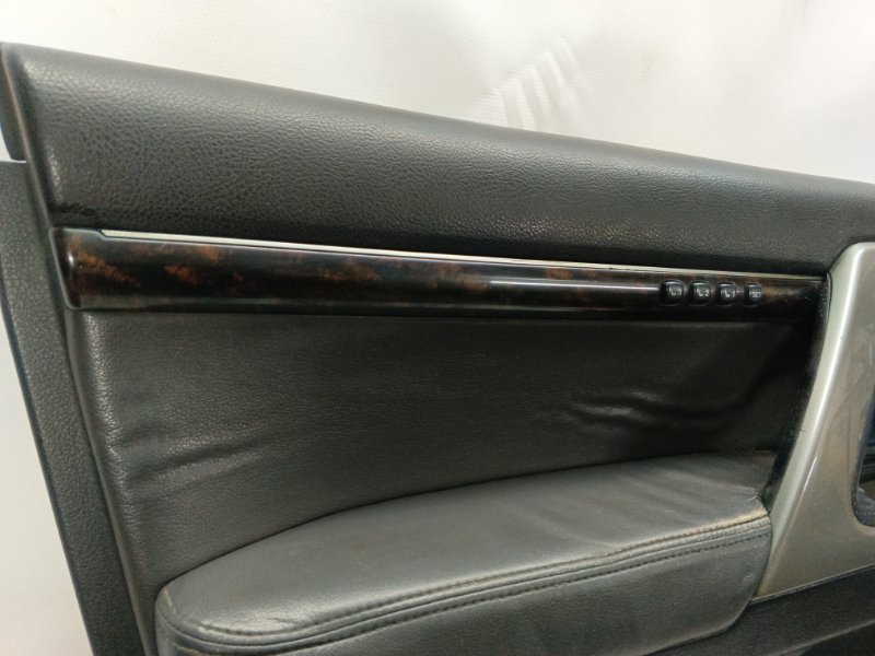 Обшивка двери Toyota Land Cruiser 200 2008 Внедорожник