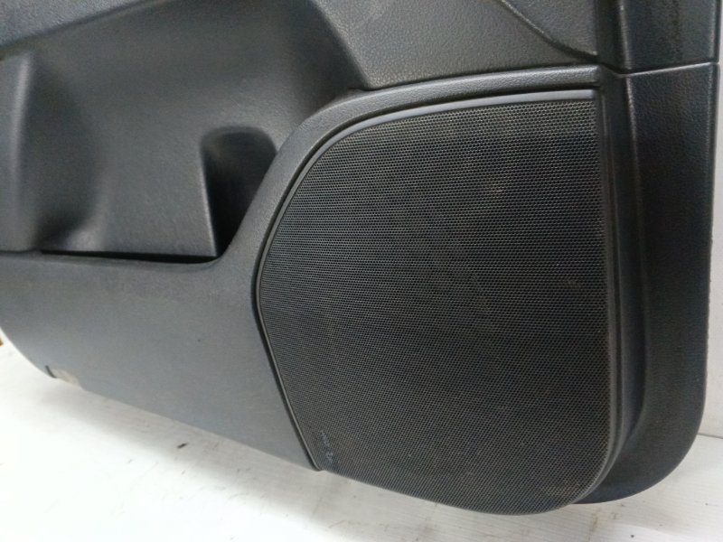 Обшивка двери Toyota Land Cruiser 200 2008 Внедорожник