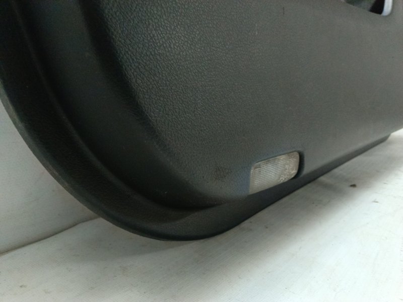 Обшивка двери Toyota Land Cruiser 200 2008 Внедорожник