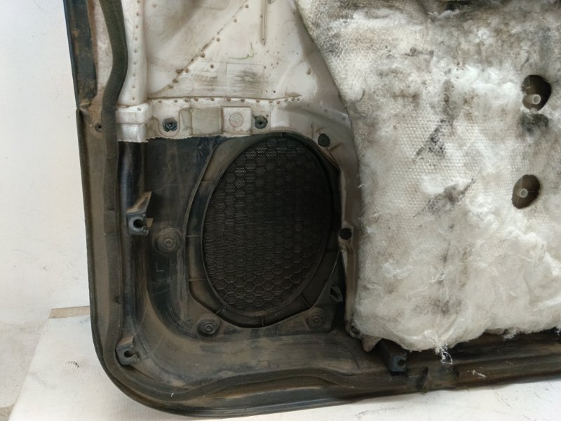 Обшивка двери Toyota Land Cruiser 200 2008 Внедорожник