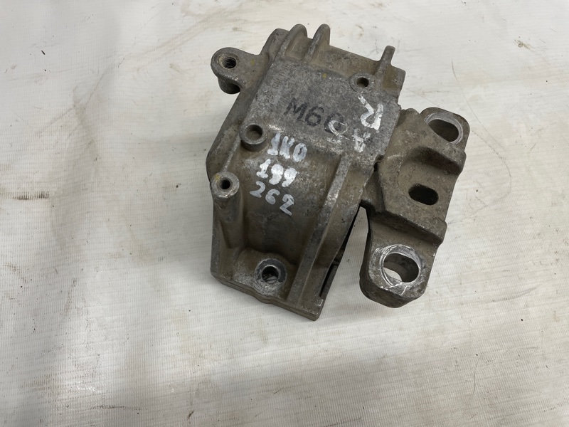 Подушка двигателя Skoda Octavia 2004-2013 A5