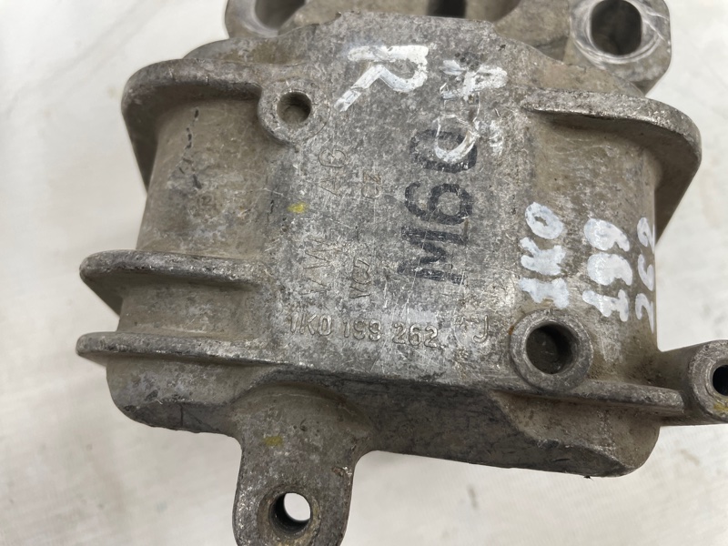Подушка двигателя Skoda Octavia 2004-2013 A5