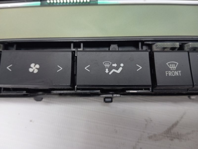 Блок управления отопителем Toyota Corolla 2014 ZRE172R