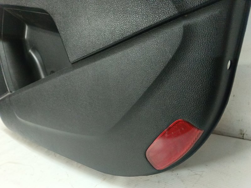 Обшивка двери Kia Sportage 3 2014 SL