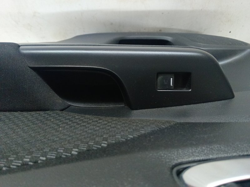 Обшивка двери Honda CR-V 2017