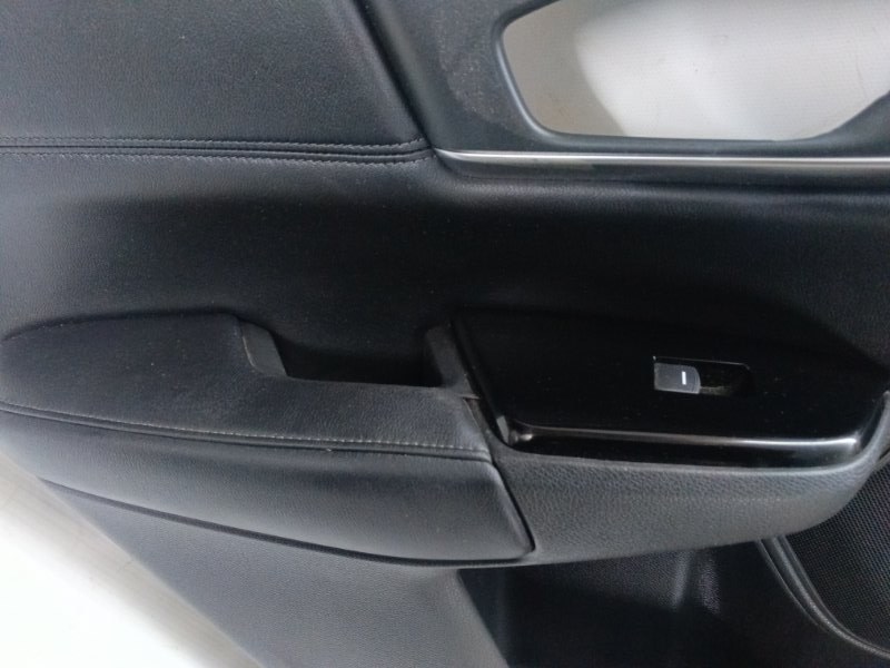 Обшивка двери Honda CR-V RT, RW