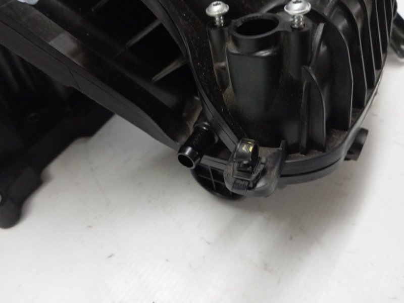 Впускной коллектор Mitsubishi Outlander 2021 GF8W