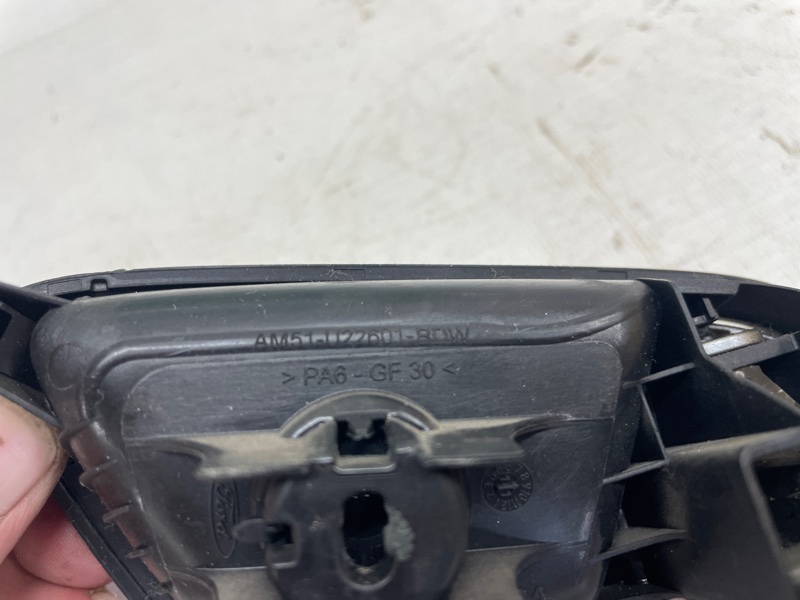 Ручка двери внутренняя Ford Focus 2012 CB8
