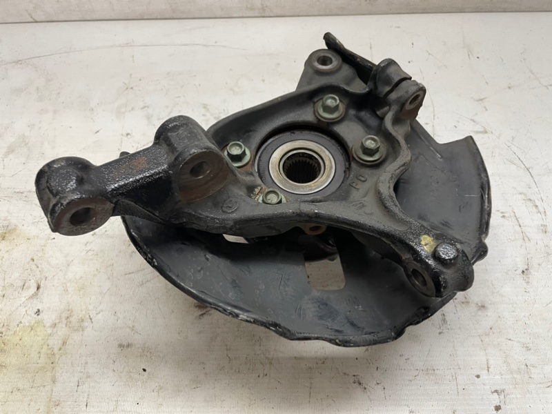 Кулак поворотный Mazda Mazda 3 2015 BM