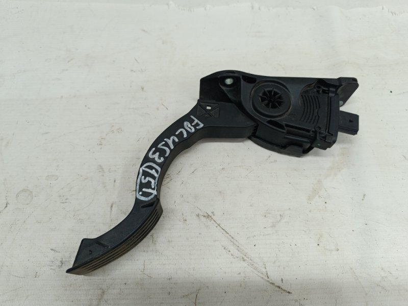 Педаль газа Ford Focus 2012 CB8
