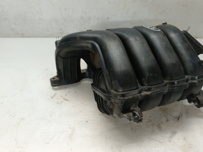 Впускной коллектор Toyota Corolla 2008 ZRE152R