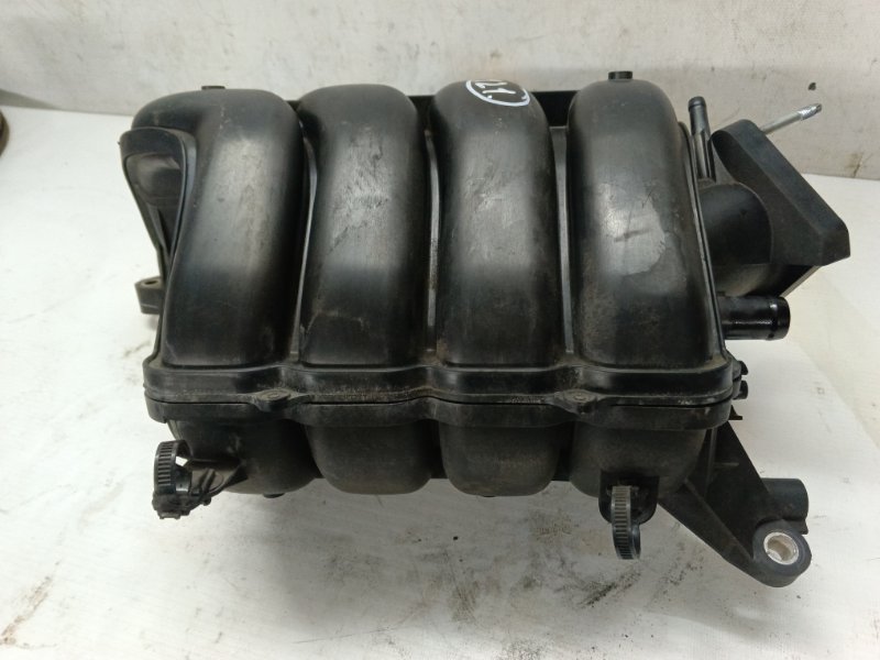 Впускной коллектор Toyota Corolla 2008 ZRE152R