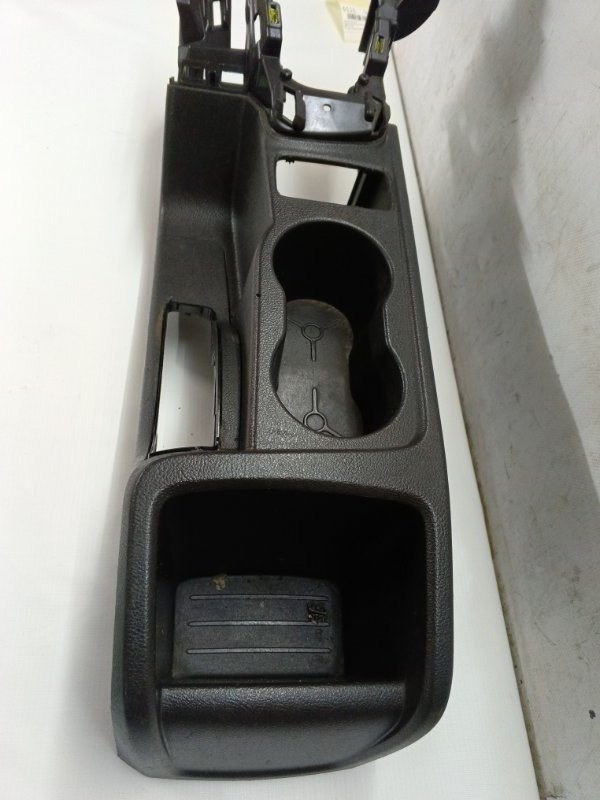 Консоль Ford Focus 2012 CB8