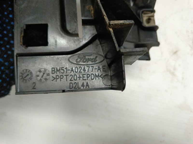 Накладка крыла Ford Focus 2012 CB8