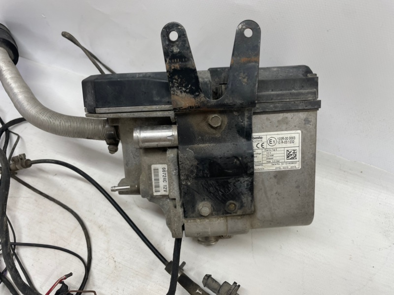 Предпусковой подогреватель Toyota Hilux 2012