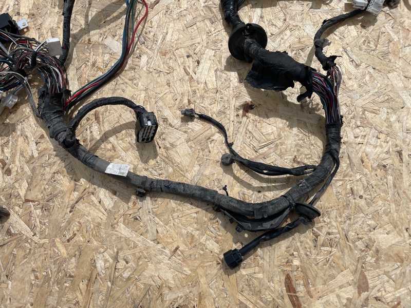 Проводка Toyota Hilux 2012