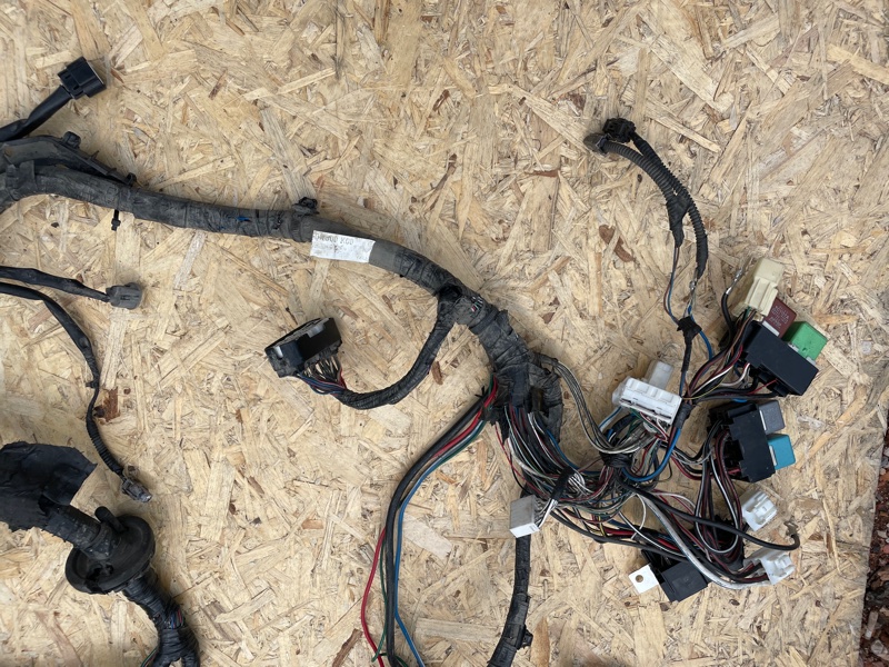 Проводка Toyota Hilux 2012