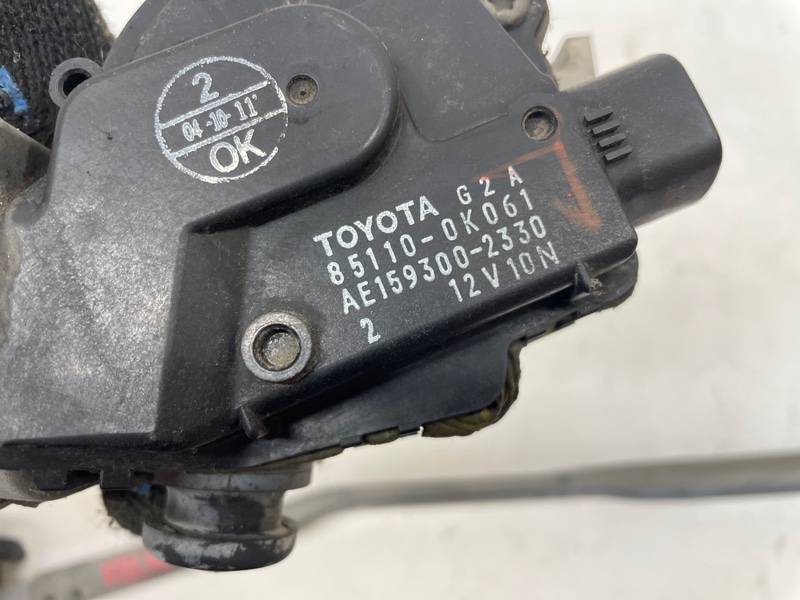 Моторчик дворников Toyota Hilux 2012